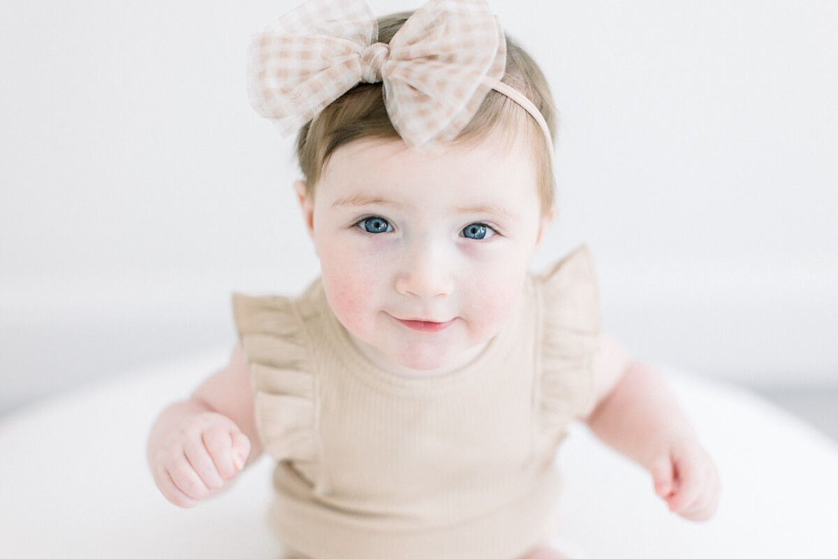 what-is-a-baby-milestone-photo-session-carolinewinnphotography